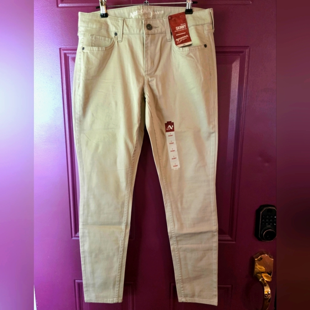 Arizona Jeans Light Tan Jeans NWT
